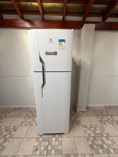 Geladeira Eletrolux Frost Free Duplex