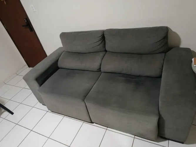 Vendo sofá cama semi novo