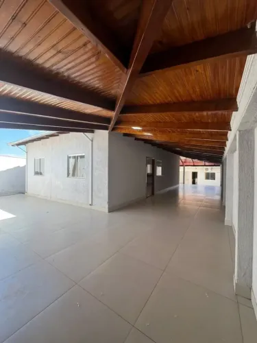 Casa à venda no bairro Parque dos Pirineus, Anápolis!