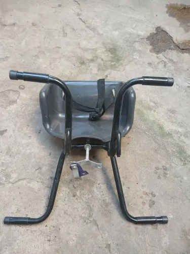 São duas Cadeirinha para bike cada uma por R$40 cada.