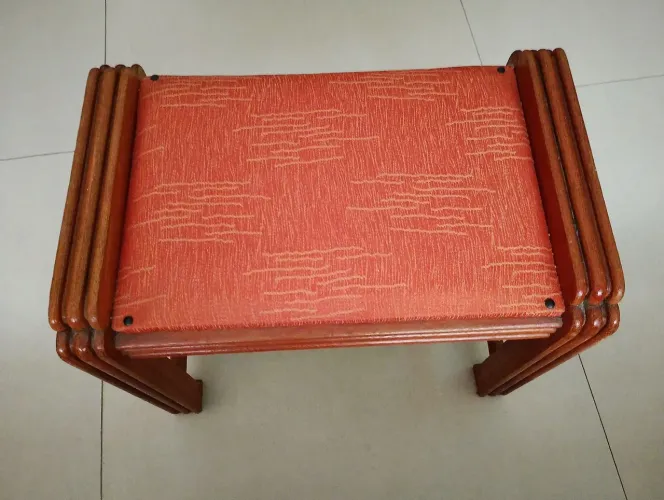 Banqueta de madeira 