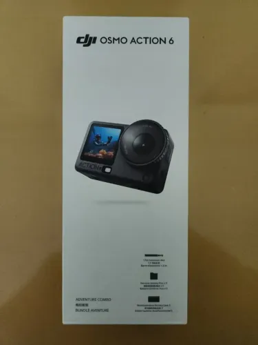 DJI Osmo Action 6 Adventure Combo