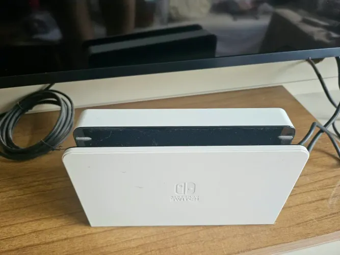 Nintendo Switch OLED 64GB