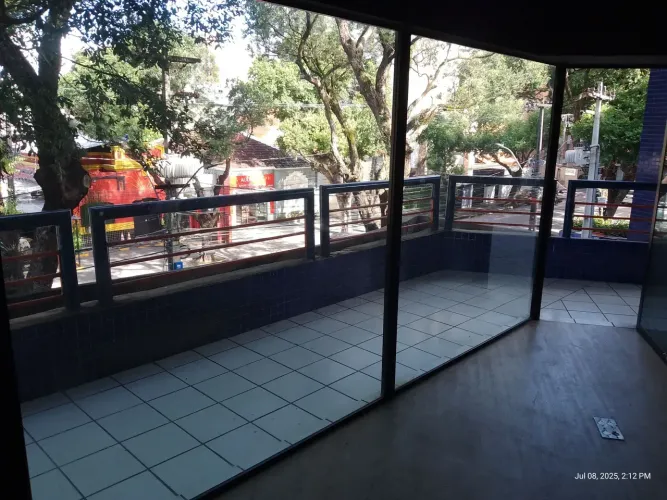 Galeria para aluguel e venda possui 37 metros quadrados em Aflitos - Recife - PE