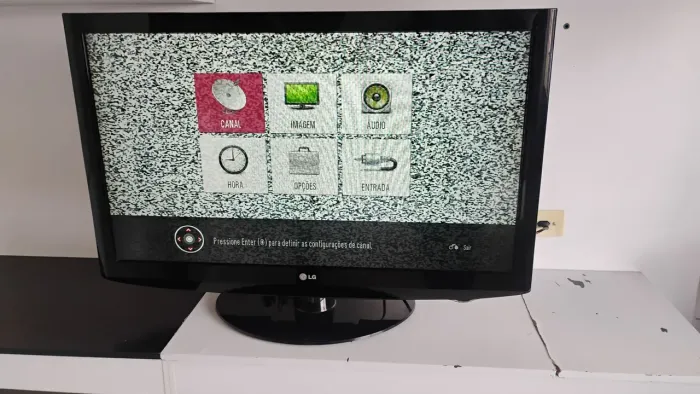 TV LG 42 POLEGADAS -R$500