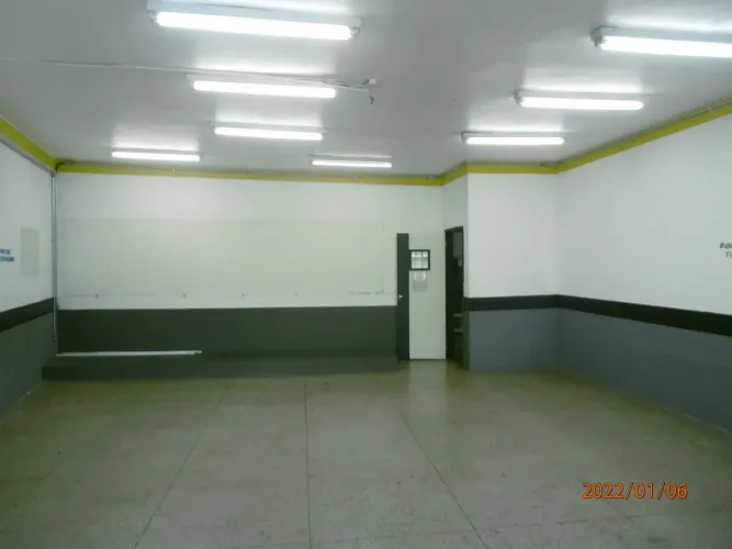 Ponto comercial - Salão Vila da Penha c/ 280 m2 (antigo Colégio PENSI)