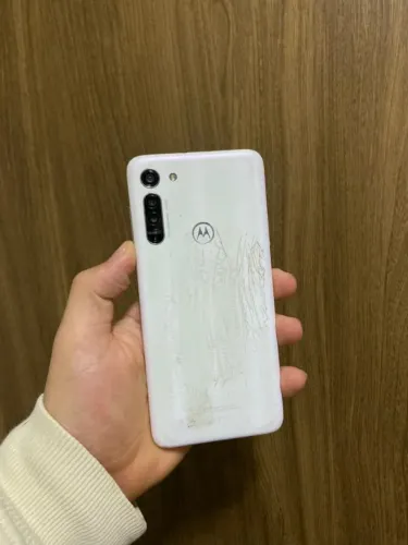 Moto g8 
