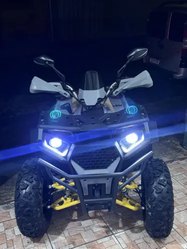 Quadriciclo 200 c