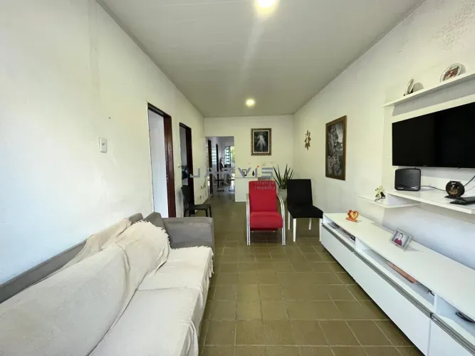 Vendo casa no Canãã, 3 quartos, 1 banheiro - R$220.000,00