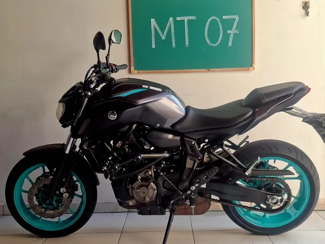 Yamaha MT07