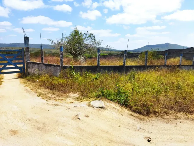 Vendo excelente área nas margens da BR-232 na Cidade de São Caetano / PE