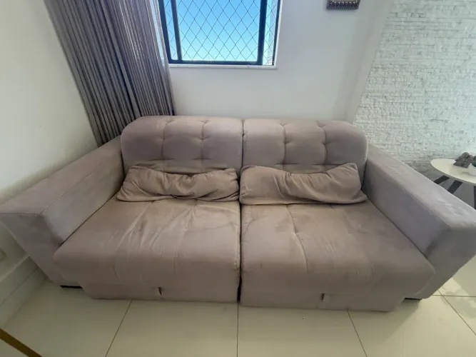 Sofa de dois lugares