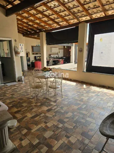 Casa à venda, 2 quartos, Planalto - Uberlândia/MG - Rotina Imobiliária