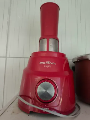 Líquido Britânia 900W