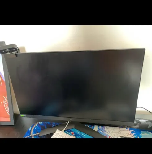 Monitor LG ULTRAGEAR 24 lps, 180hz, 1ms NVIDIA G-SYNC  