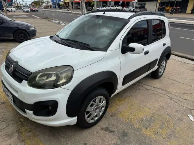 Fiat Uno WAY 1.3 Flex 8V 5P 2017