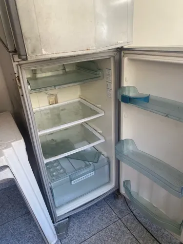 Vendo geladeira