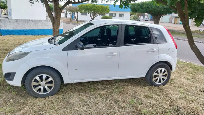 Ford Fiesta S 1.0 8V Flex 5P 2014