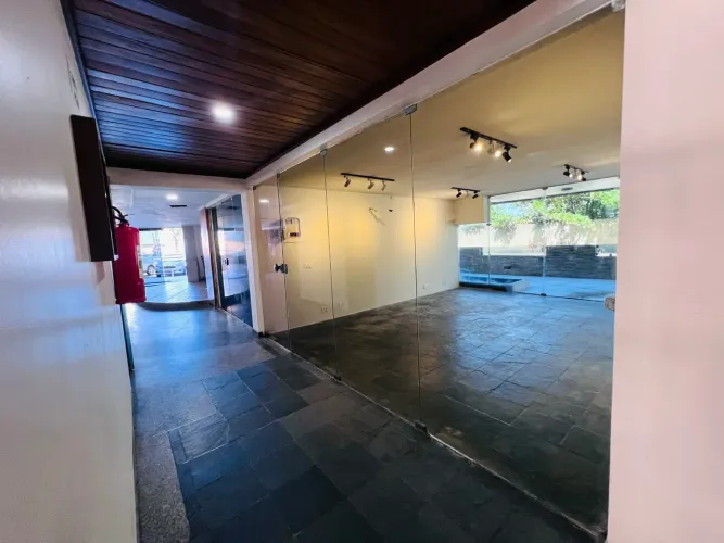 Alugo Sala Comercial a Beira Mar