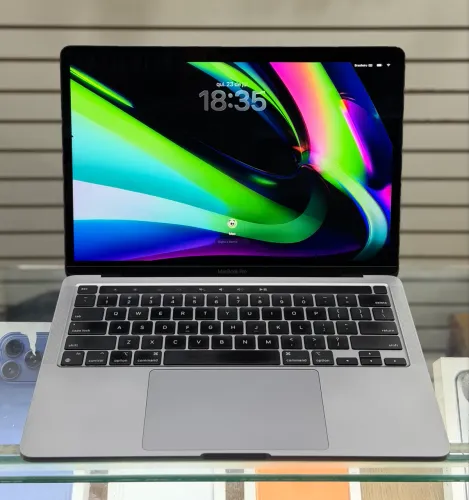 Macbook pro m1 16gb / 1tb touch bar bateria 90% LOJA FÍSICA ( 13 polegadas 16 / 1 tb )