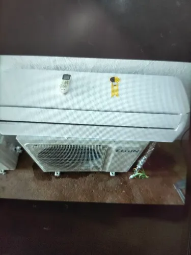 Vende-se central de ar condicionado de 24.000 btus com instalação inclusa 2650 