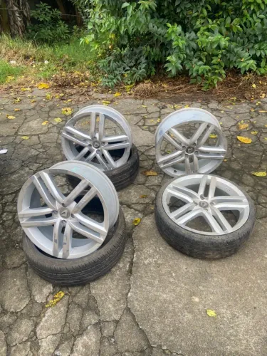 Rodas 18 