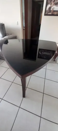 Mesa triangular 