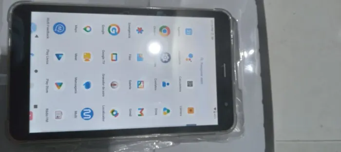 tablet multi M8 4G 32 GB 20 GHZ NMUITO NOVO VAI NA CAIXA SEM CARREGADOR