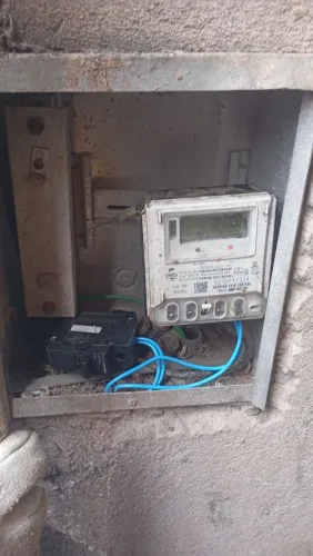 Eletricista 24horas chuveiro,curto, ventilador,tomadas, quadros elétricos 127,220,380!