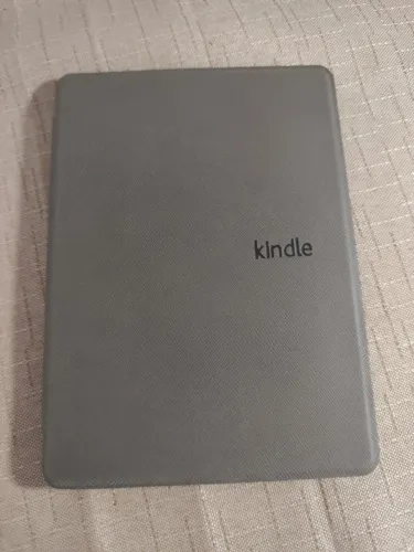 Kindle Paperwhite 11 Completo (Caixa + Capa) - 8 GB