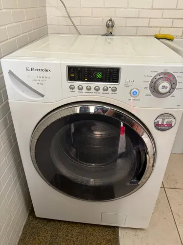 Lava e seca Electrolux 9kg