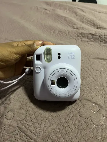 Instax mini 12 Lilás - câmera polaroide