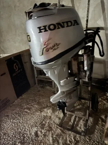 Motor de Popa Honda 30 HP  - Ano 2006