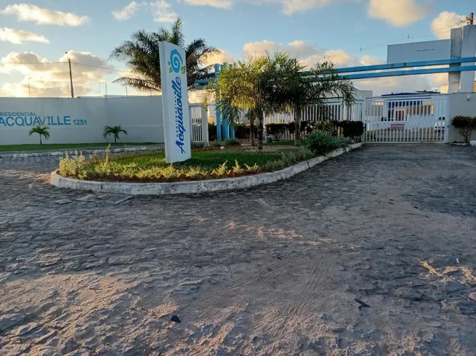Lote no condomínio Acquaville