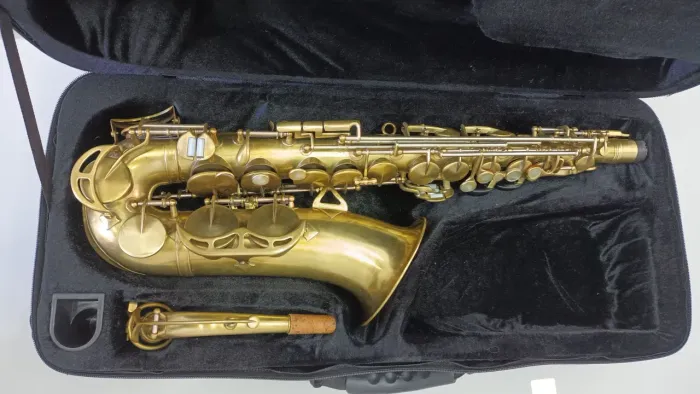 Sax Alto King Zephyr ano 1953.