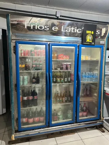 Freezer expositor