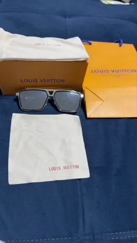 Óculos Louis Vuitton