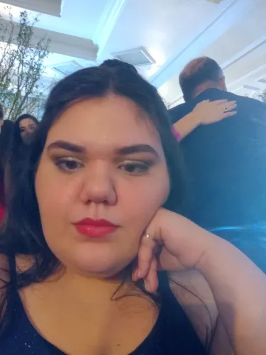 Maquiadora e pentiadista 