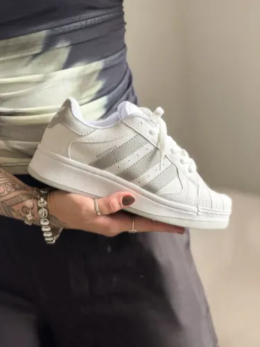 Tênis Adidas Superstar Plataforma