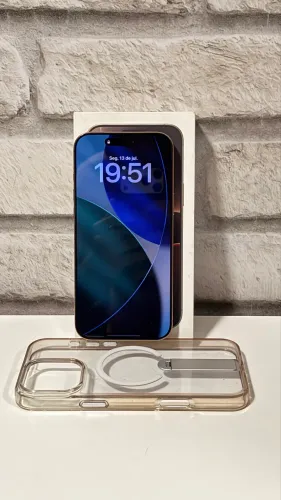 Iphone 16 Pro Max - 256GBs - Desert Titanium