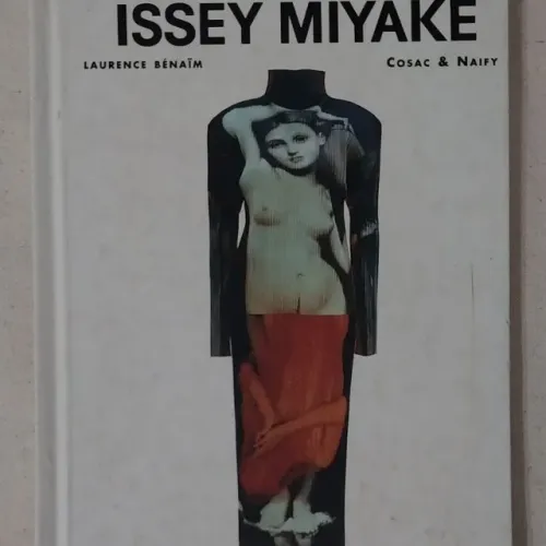 Livro Issey Miyake