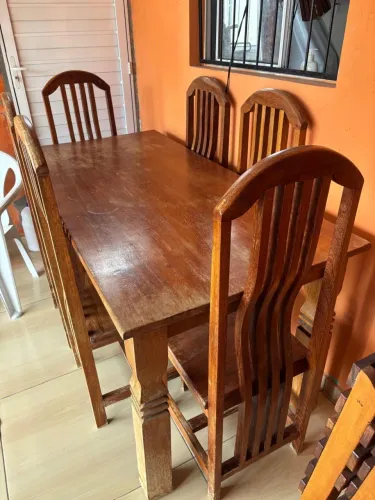 Mesa madeira 6 cadeiras falar com o proprietário *91