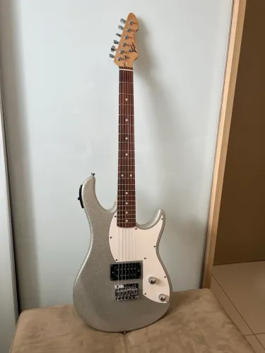 Peavey Rockmaster Silver Sparkle