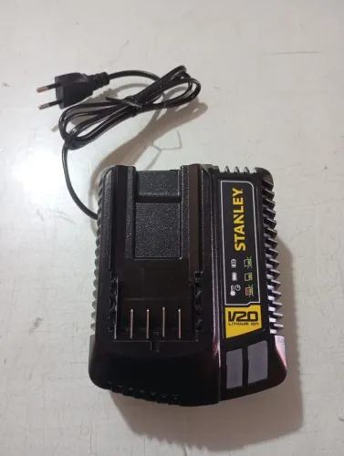 Carregador de bateria Stanley 20v Fatmax SC200