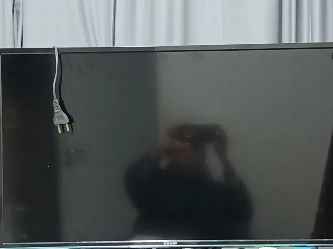 VENDO TV, 32 " SEMP TOSHIBA