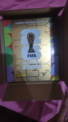 ÁLBUM DA COPA 2026 CAPA DURA DOURADO APENAS COM AS FIGURAS DA COCA COLA