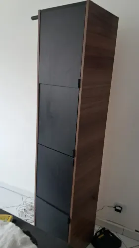 Raque móvel para TV sala
