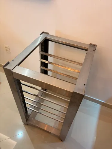 Cavalete para forno industrial