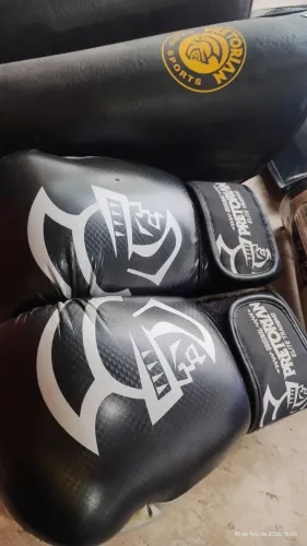 Luva boxe elite e protetor de canela - Pretorian