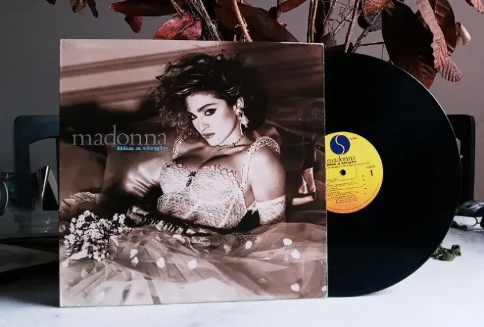 LP Vinil Importado - Madonna - Like a Virgin com encarte